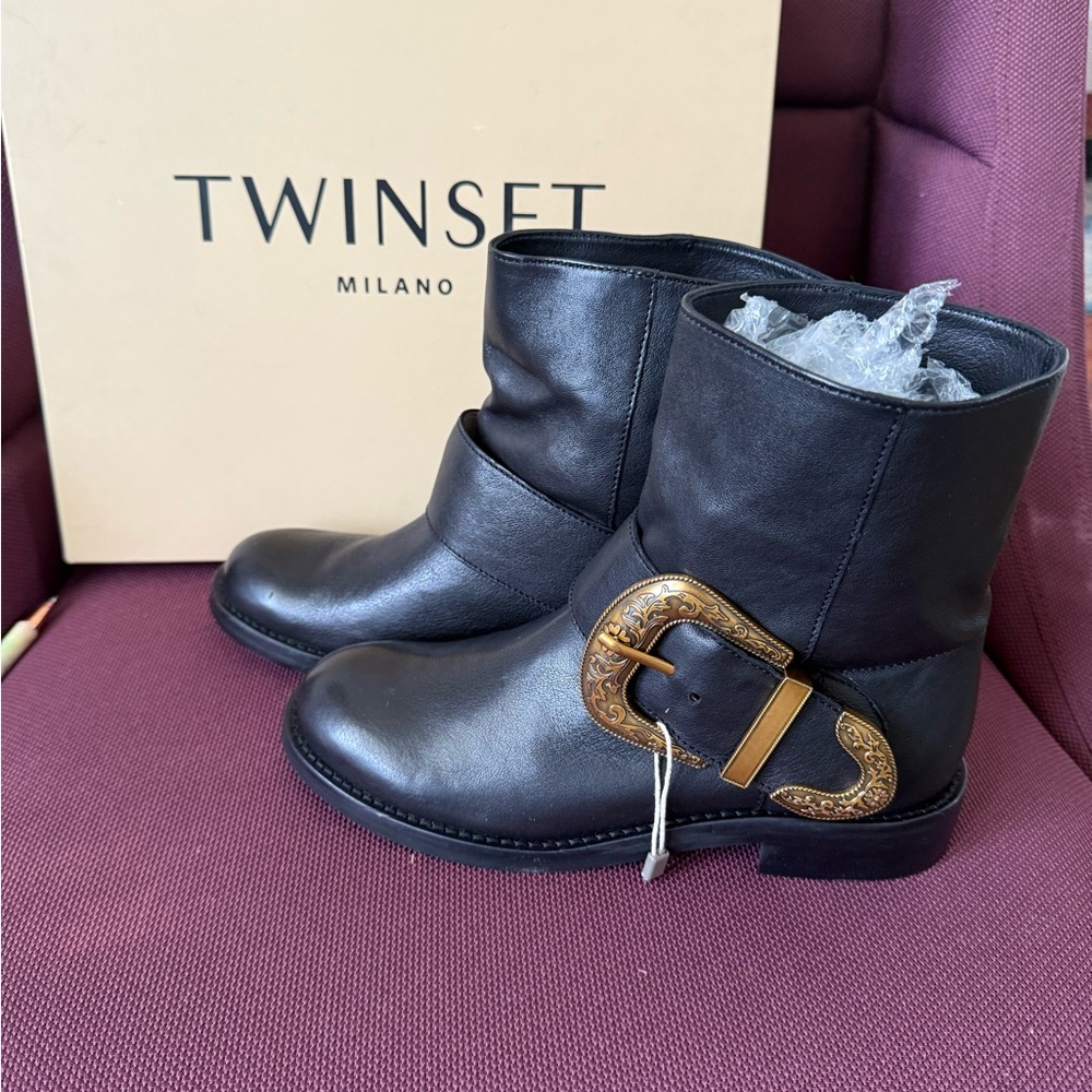 Twin-Set Black Leather Ankle Boots with Gold Buckle
